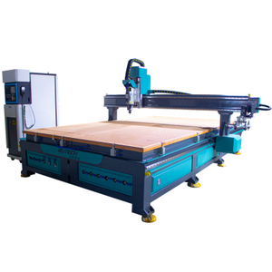 Kabin Kapısı İmalatı için Pnömatik ATC CNC Router 2240