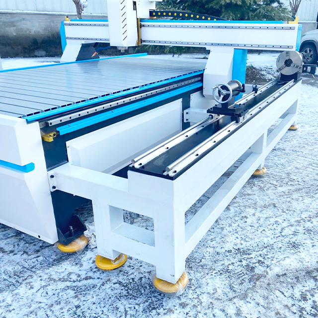 Mobilya İçin Endüstriyel 4 Eksenli Otomatik Atc Cnc Router